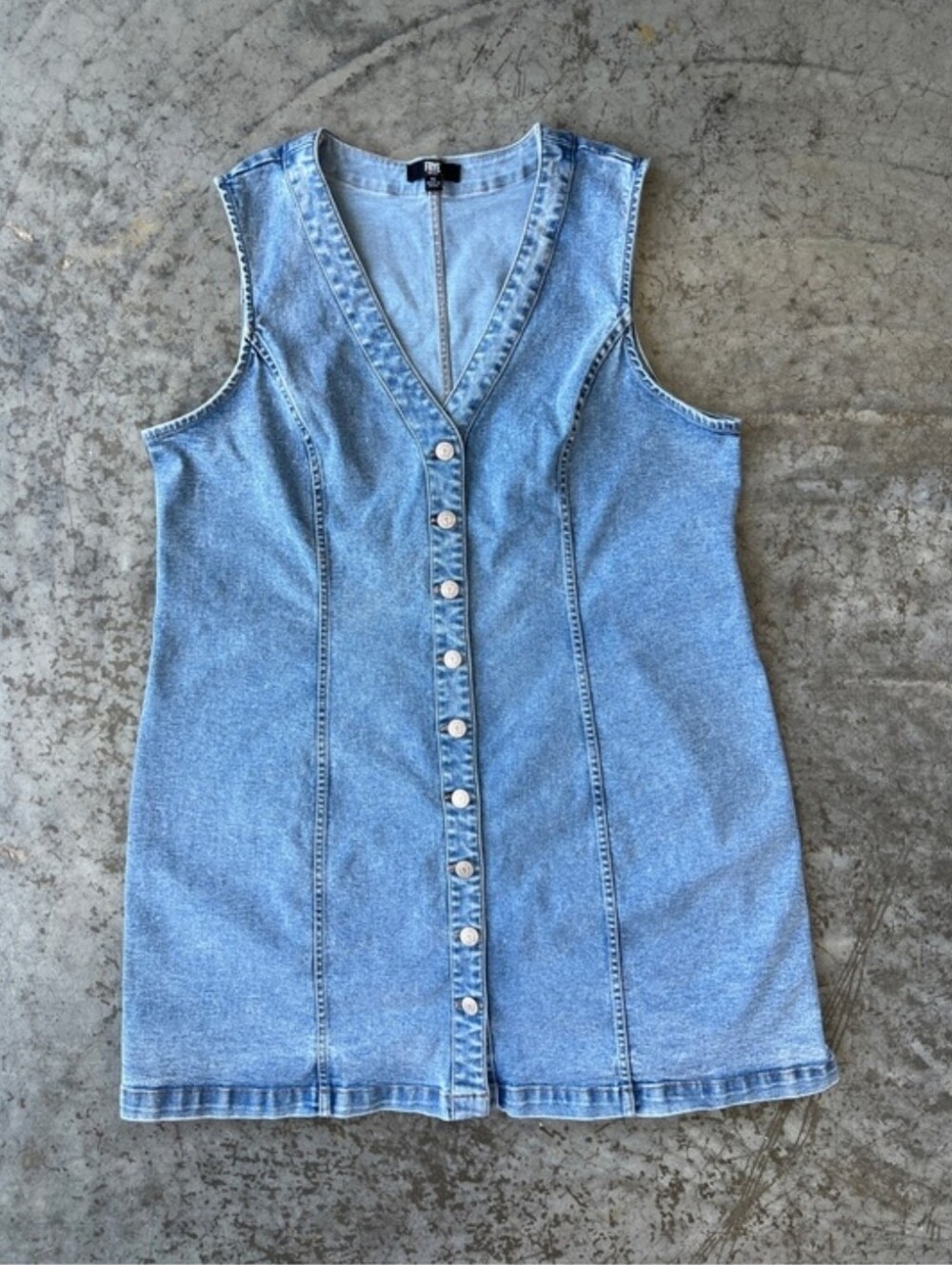 Frye Denim Dress Button Up Sleeveless Medium Wash Blue V-Neck Jean Women’s XL